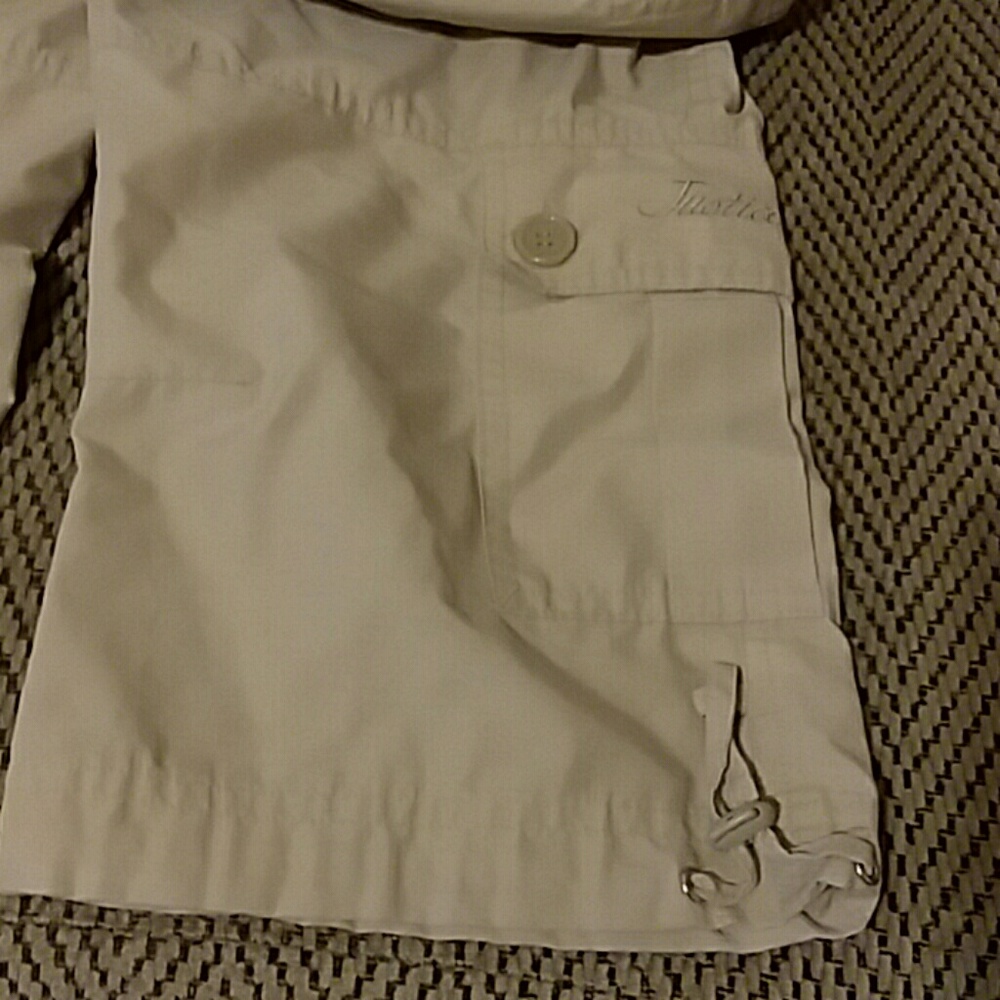 Capris - Picture 3 of 5